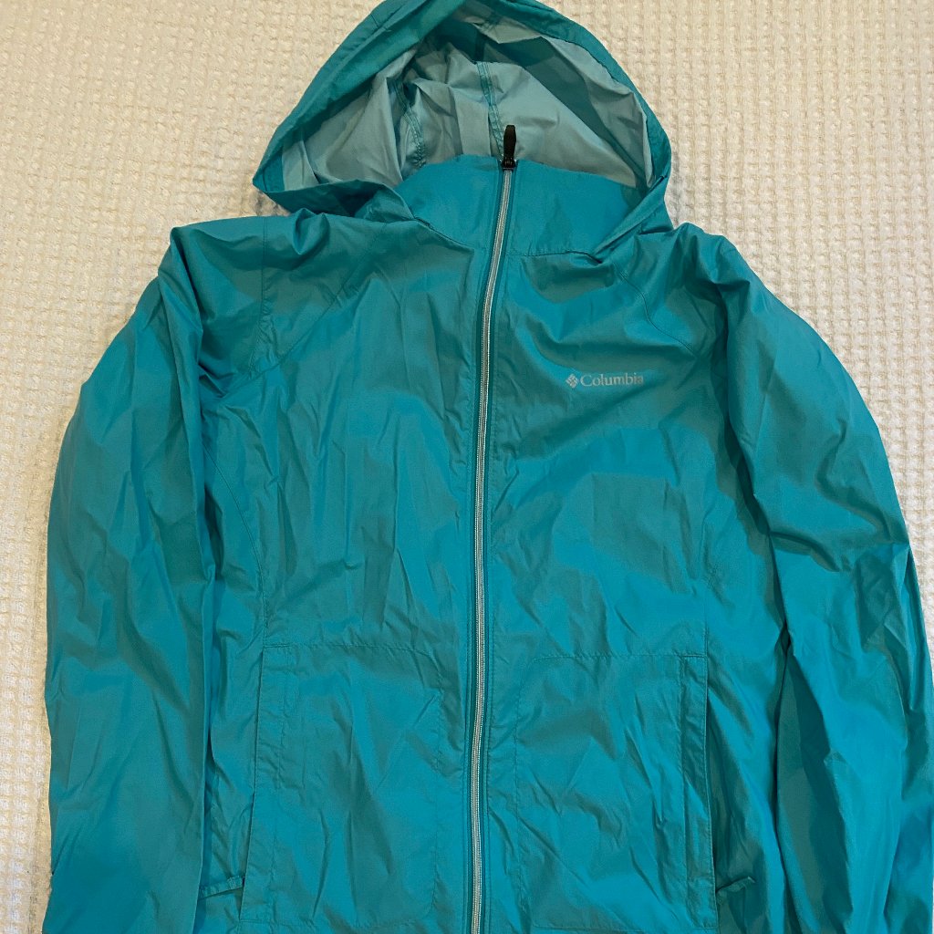 Light Blue Columbia Wind/Rain Jacket Size L